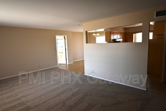 5440 E Des Moines St in Mesa, AZ - Building Photo - Building Photo