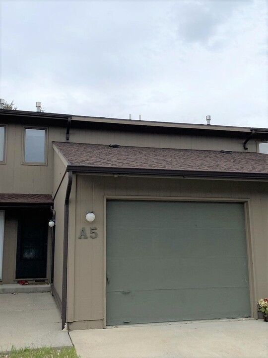 3254 Granger Ave E in Billings, MT - Foto de edificio