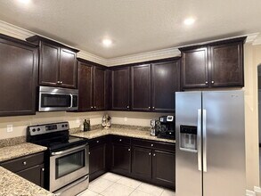 7292 Claremont Creek Dr in Jacksonville, FL - Building Photo - Building Photo