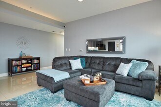 1011 Arlington Blvd in Arlington, VA - Building Photo - Building Photo