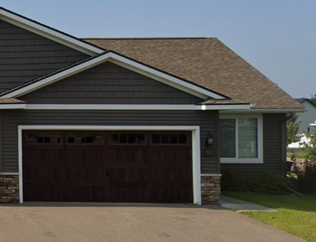 property at 812 Daisy Ln