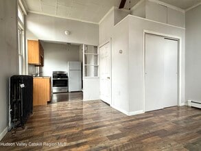 13 Jane St in Saugerties, NY - Building Photo - Building Photo