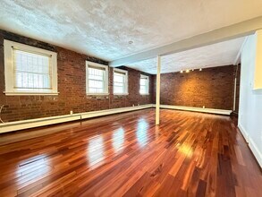 39 South St in Boston, MA - Foto de edificio - Building Photo