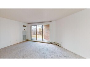 1425 W 28th St in Minneapolis, MN - Building Photo - Building Photo