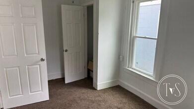 627 W 48th St in Savannah, GA - Building Photo - Building Photo