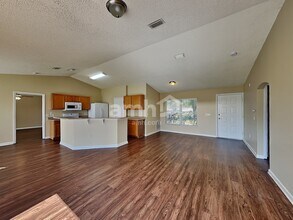 215 Aviation Ave NE in Palm Bay, FL - Building Photo - Building Photo