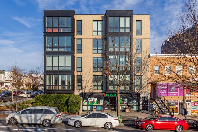 14th & Quincy in Washington, DC - Foto de edificio - Building Photo