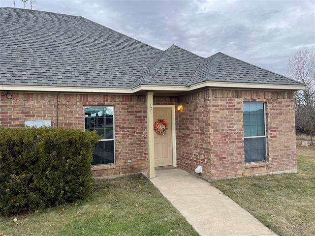 property at 122 Lindas Creek Ln