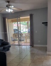18316 NW 68th Ave in Hialeah, FL - Building Photo - Building Photo