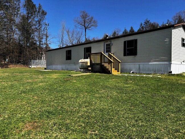 499 Tanzman Rd in Parksville, NY - Building Photo - Building Photo