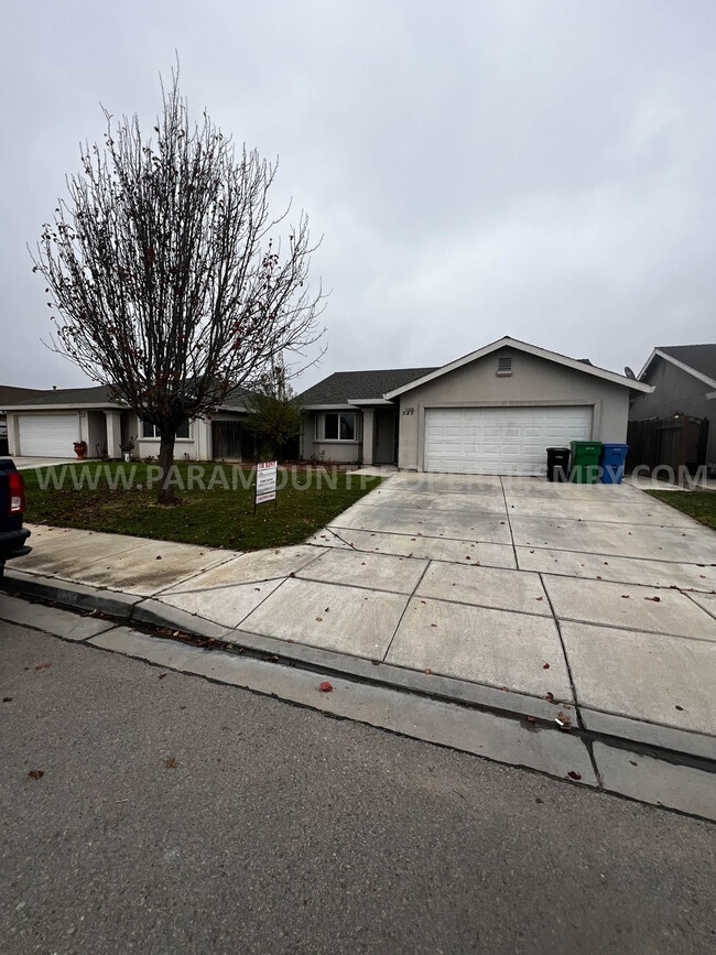 property at 585 Viejo Gabriel