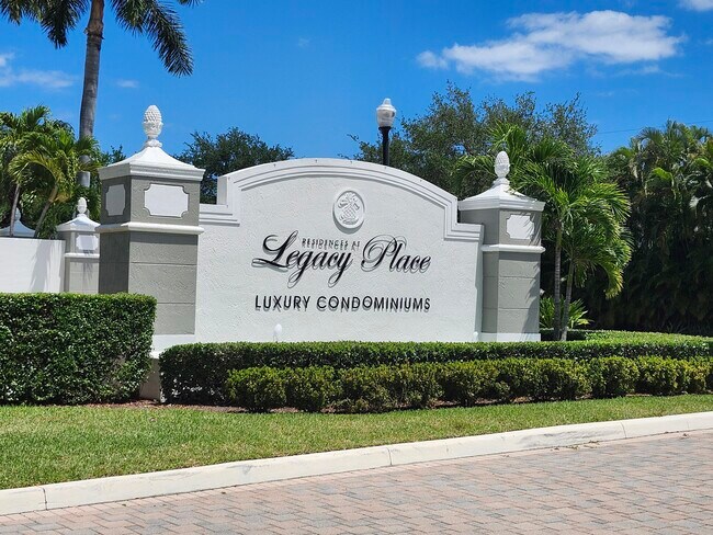 11016 Legacy Dr in Palm Beach Gardens, FL - Building Photo - Building Photo