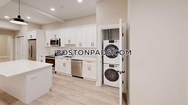 222 Tremont St in Boston, MA - Building Photo - Building Photo