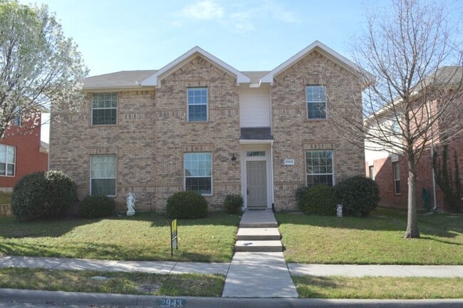 2943 Deer Ridge Dr