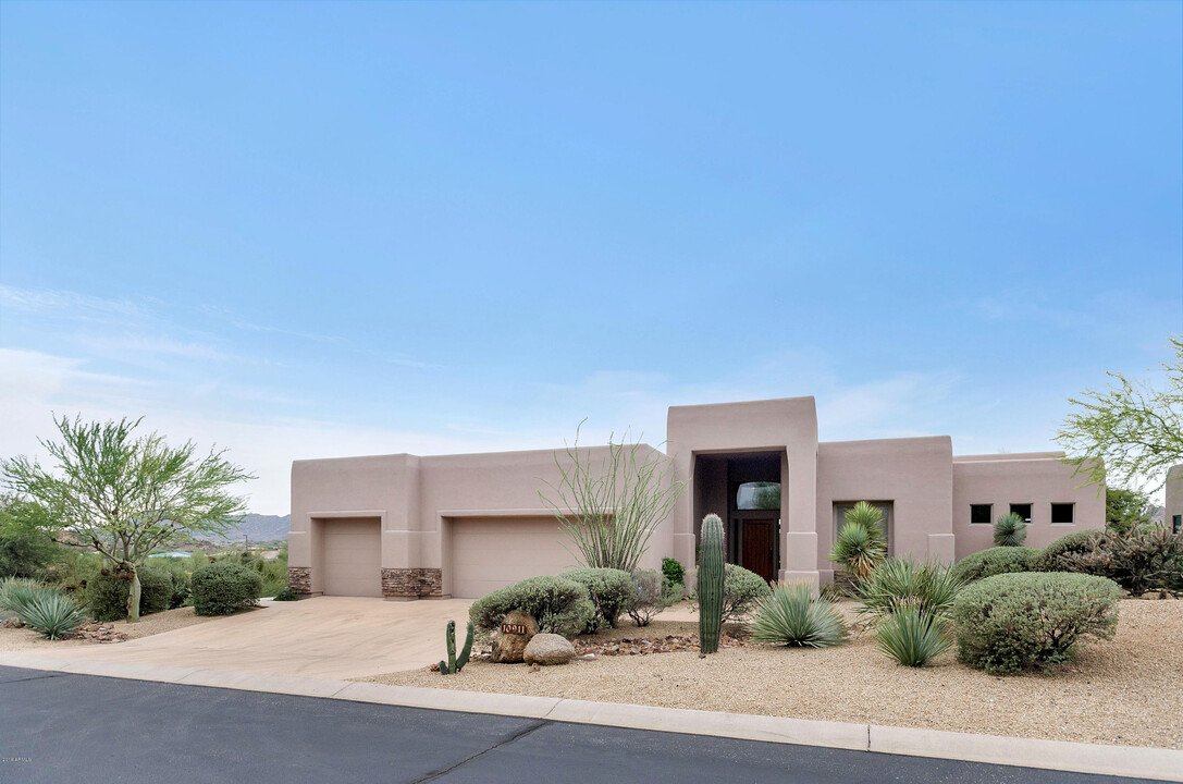 10911 E Mark Ln in Scottsdale, AZ - Building Photo