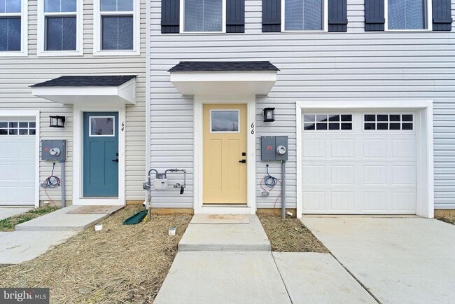 66 SPYGLASS HILL Dr in Monroe, NJ - Building Photo - Building Photo