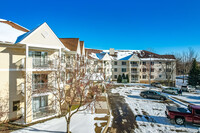 Grameracy Park in Plymouth, MN - Foto de edificio - Building Photo