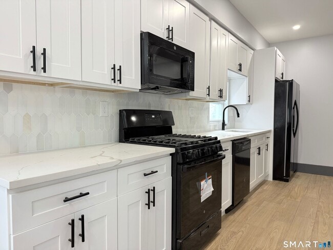 134 Hubinger St in New Haven, CT - Building Photo - Building Photo