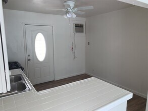 124 W 8th St in Tracy, CA - Building Photo - Building Photo