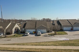 Glendale Townhomes in Independence, MO - Foto de edificio - Building Photo