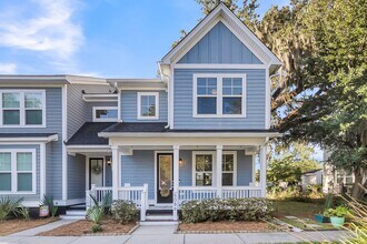 5086 East Liberty Park Circle in North Charleston, SC - Building Photo - Building Photo