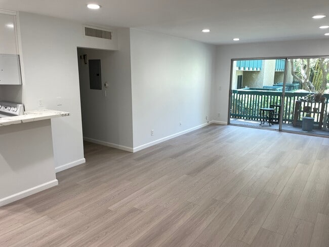 property at 576 N Bellflower Blvd