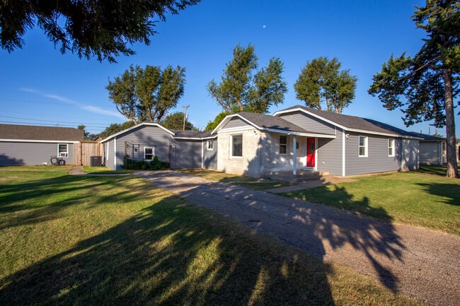 property at 1105 Main St