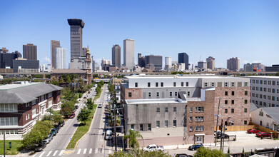 Belle Reve at H3C -Senior 55+ in New Orleans, LA - Foto de edificio - Building Photo