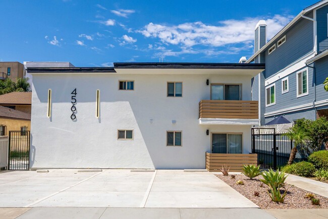 BRAND NEW Luxury Apartments in the Heart o...