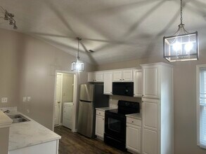 1137 Iron Lace Ct in Lexington, KY - Building Photo - Building Photo