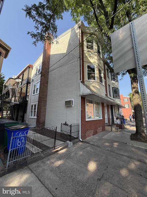 property at 63 King St