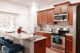 8453 Winding Trail in Laurel, MD - Building Photo - Building Photo