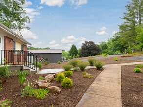 3 Southwicke Ct in Arden, NC - Building Photo - Building Photo