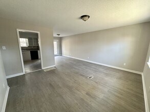 1736 6th St NW in Center Point, AL - Building Photo - Building Photo