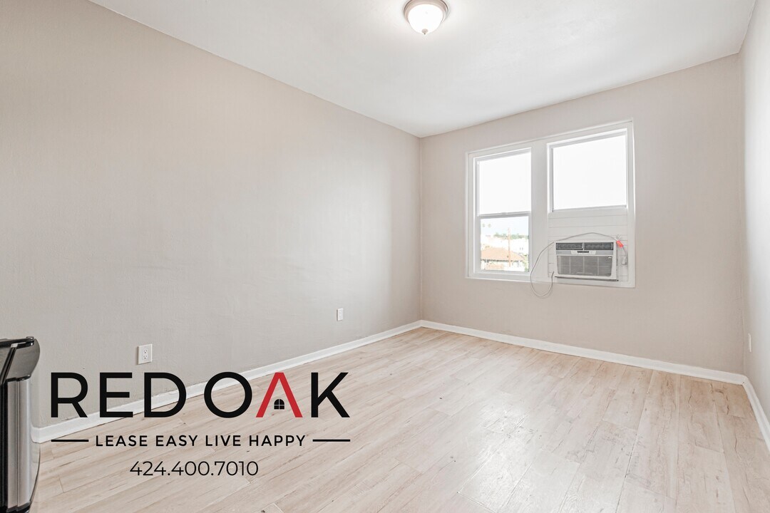 2731 Beverly Blvd in Los Angeles, CA - Foto de edificio