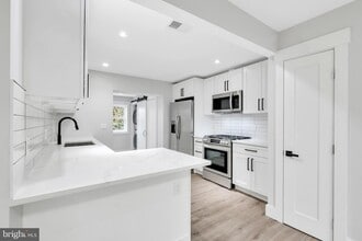 6903 Dunmanway, Unit B in Dundalk, MD - Building Photo - Building Photo