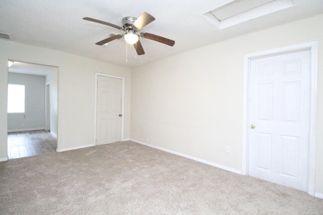 15 Alethia St in Pensacola, FL - Building Photo - Building Photo