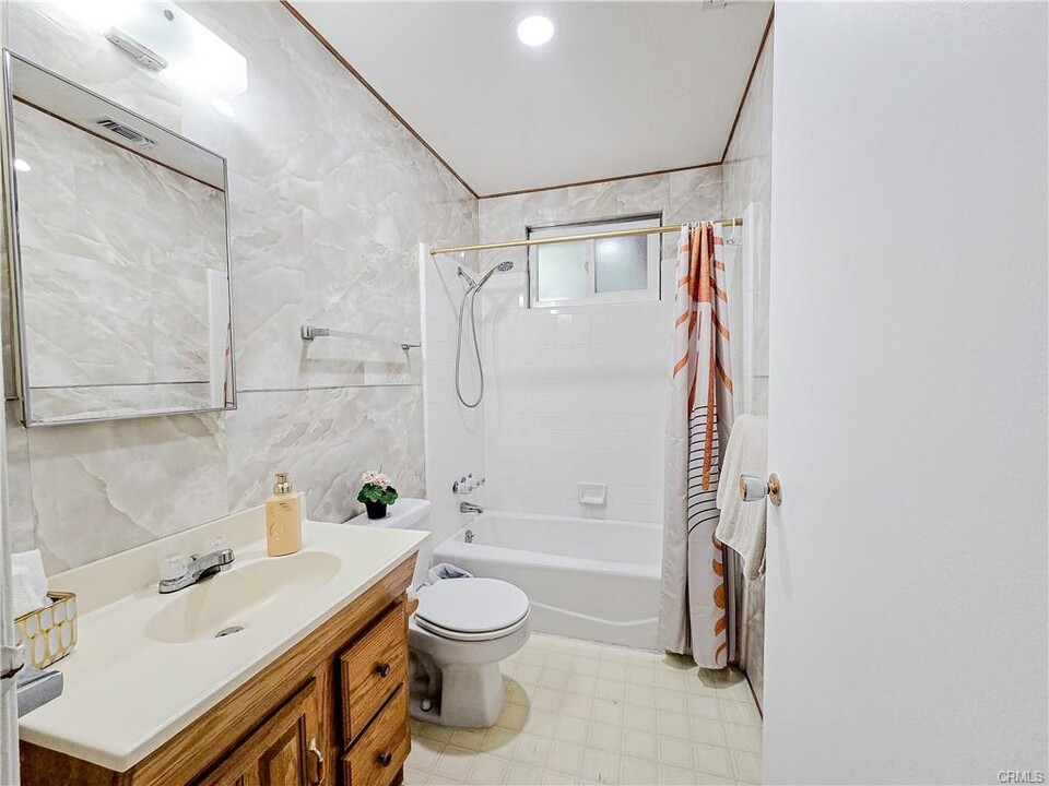 1693 Jando Dr in Topanga, CA - Building Photo