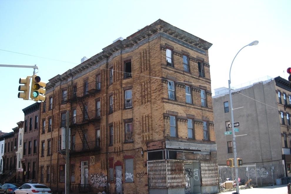 265 Malcolm X Blvd in Brooklyn, NY - Building Photo