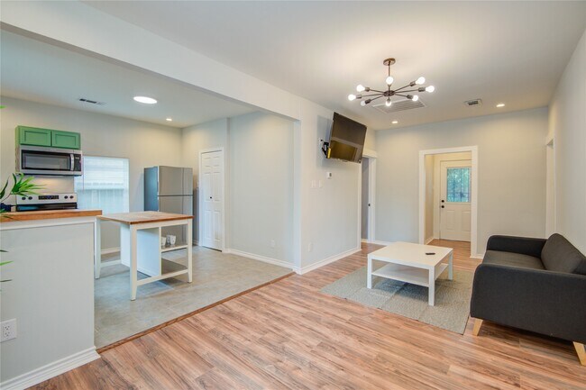 property at 2712 Link Rd