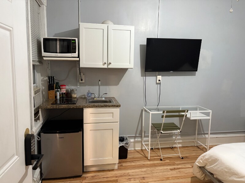 55 N 63rd St in Philadelphia, PA - Building Photo