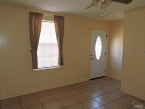 3155 Patricia Dr in Pensacola, FL - Building Photo - Building Photo