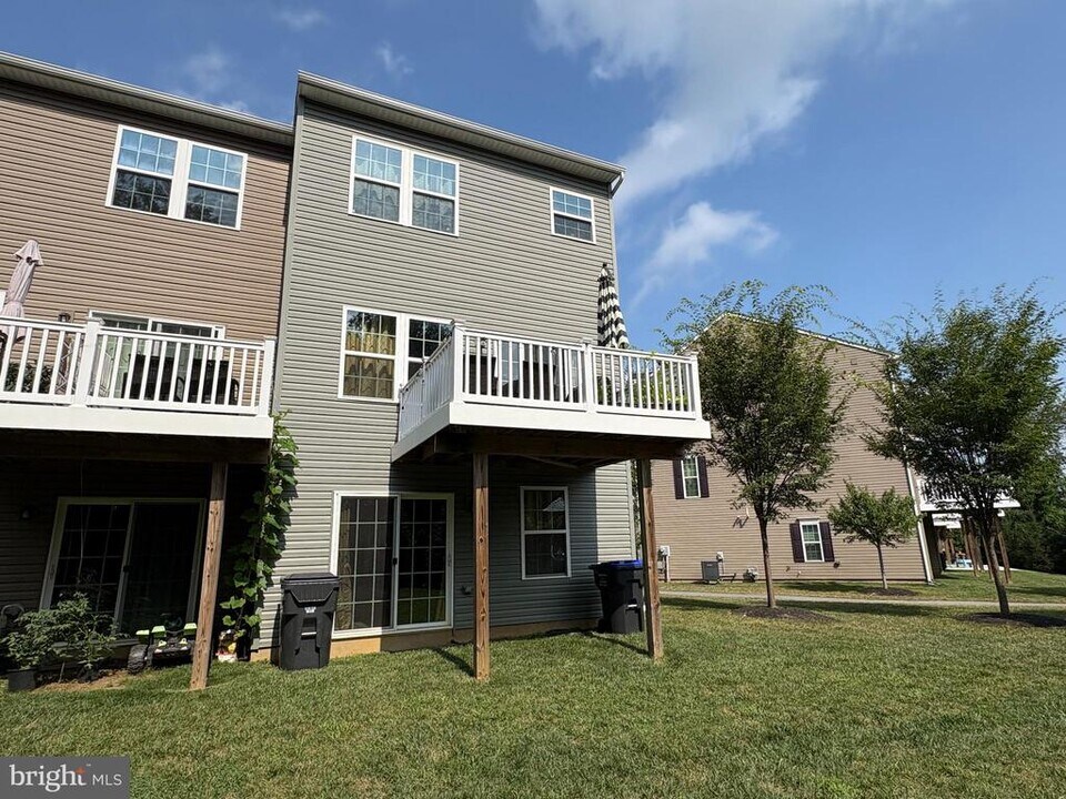 116 Mulberry Dr in Malvern, PA - Building Photo