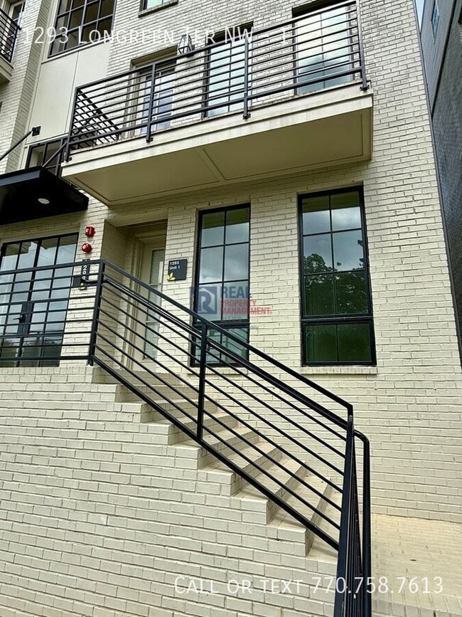 property at 1293 Longreen Ter NW