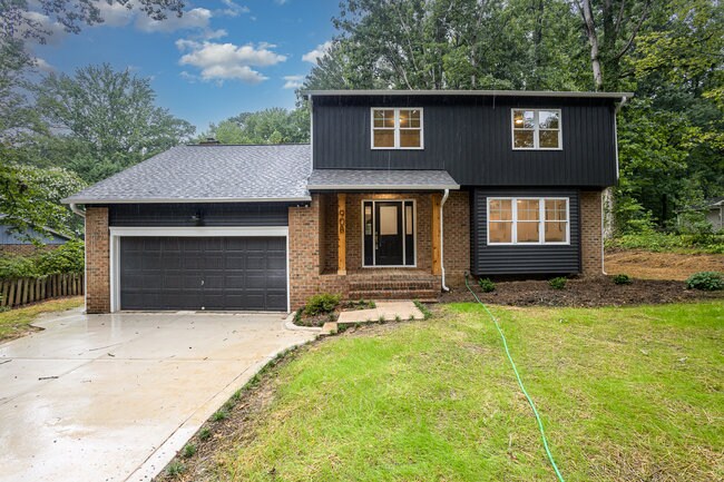 Room in House on Brookgreen Dr in Cary, NC - Building Photo