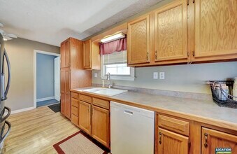 6830 Morrill Ave in Lincoln, NE - Foto de edificio - Building Photo