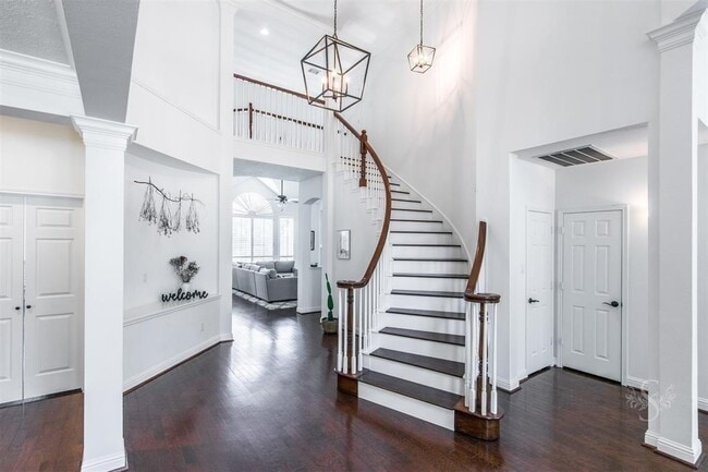 property at 2211 Merrill Hills Cir