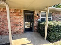 224 Hadwiger Ln in Edmond, OK - Foto de edificio - Building Photo