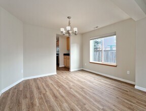 27030 228th Pl SE in Maple Valley, WA - Building Photo - Building Photo