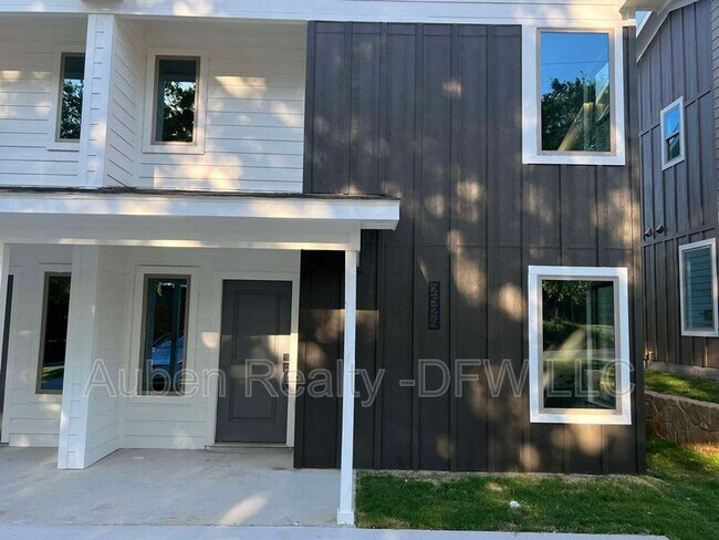 2522 S Fannin Ave in Denison, TX - Building Photo - Building Photo